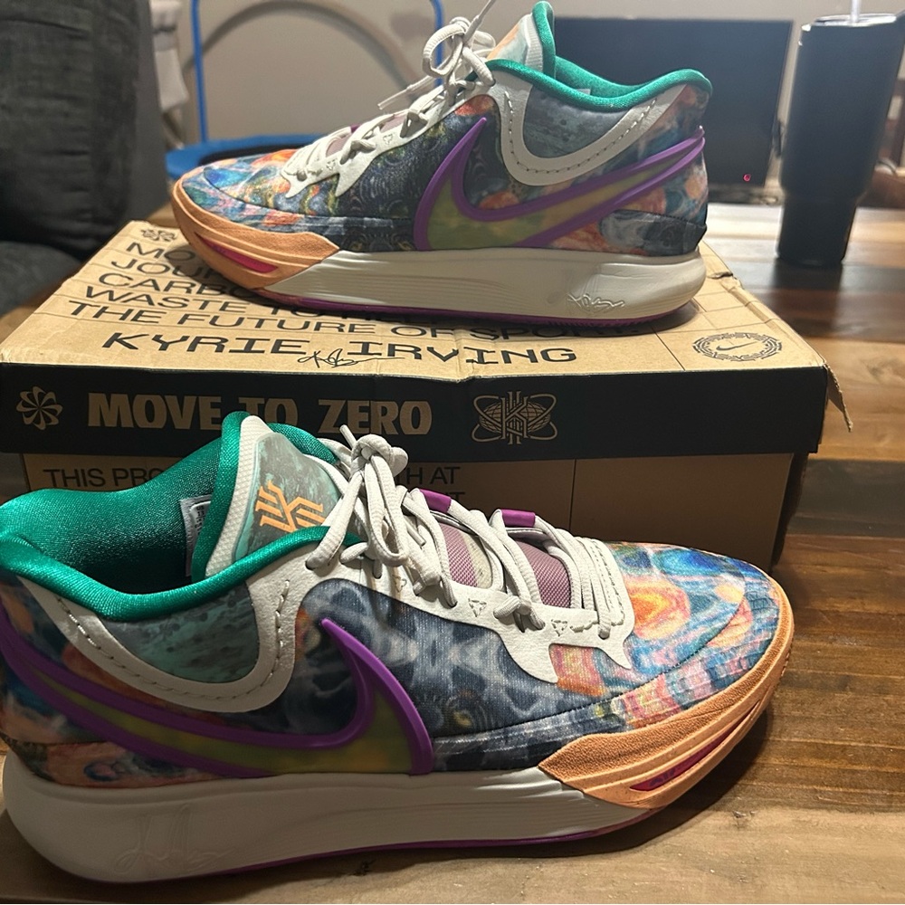 Nike Kyrie 8 Men's Basketball Shoes, Light Bone Yellow, Size 13, DQ3840 001